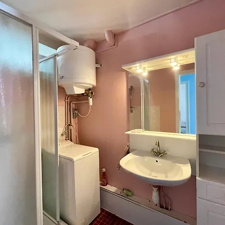Rez-de-chaussee A 200m Du Bord De Mer, 1 Chambre, Terrasse - Fr-1-231-342