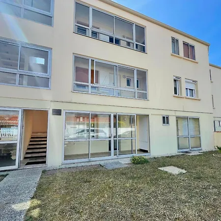 Rez-de-chaussée à 200m Du Bord De Mer, 1 Chambre, Terrasse - Fr-1-231-342 Appartement *